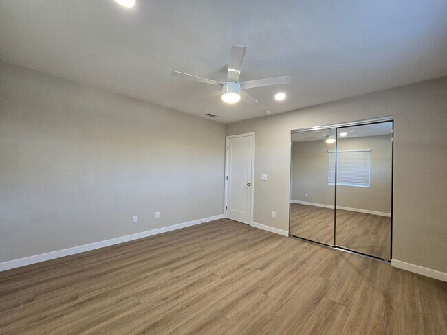 Building Photo - Newly Renovated House!! (Lease out, pendin...