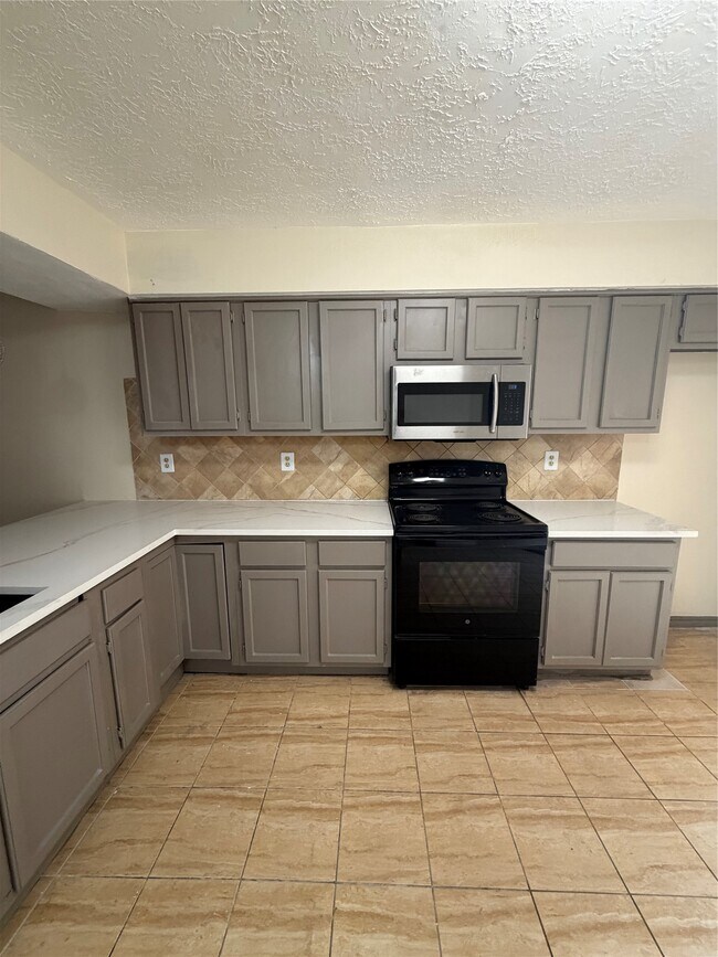 Building Photo - 9327 Westacre Pl