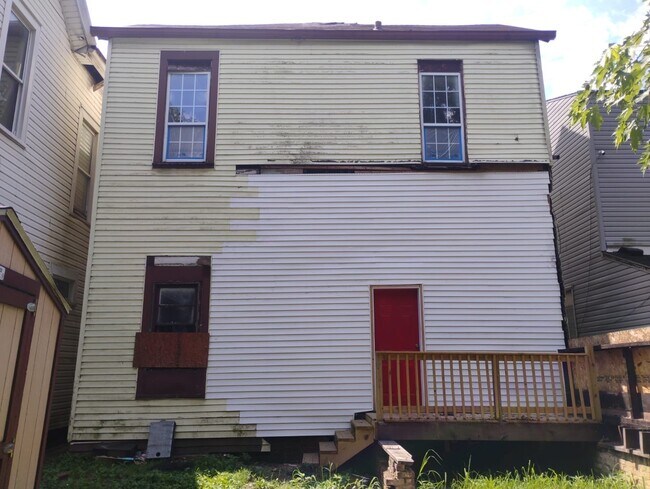 Building Photo - 2531 W Main St