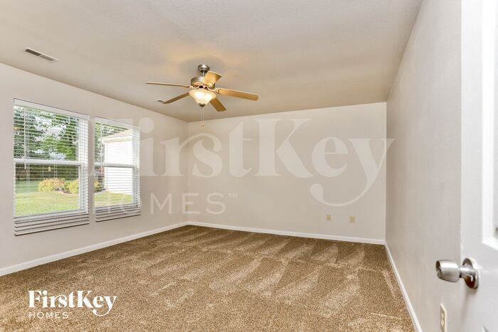 Building Photo - 517 Glengarry Ct