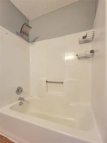Building Photo - 5805 Shadydell Dr