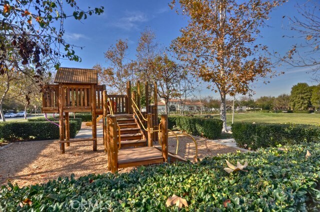 Building Photo - 88 Stepping Stone