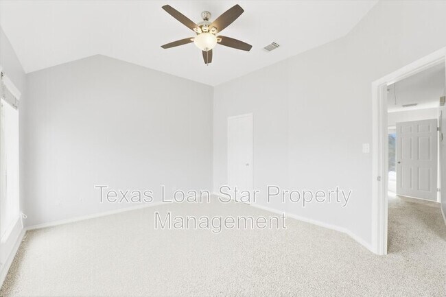 Building Photo - 1507 Sutton St