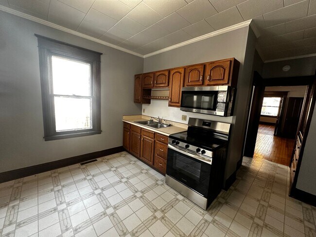 Building Photo - 60 McElwain Ave