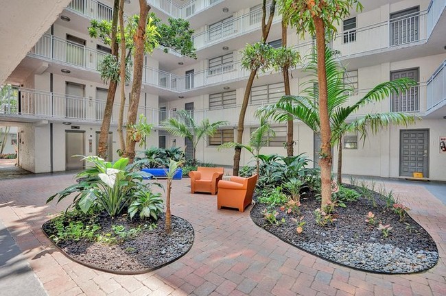 Building Photo - Nirvana Water Front Guard Gated Community