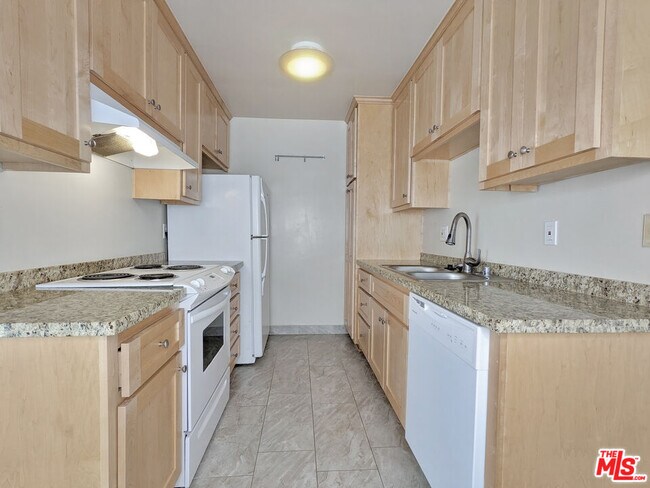 Building Photo - 1538 11th St