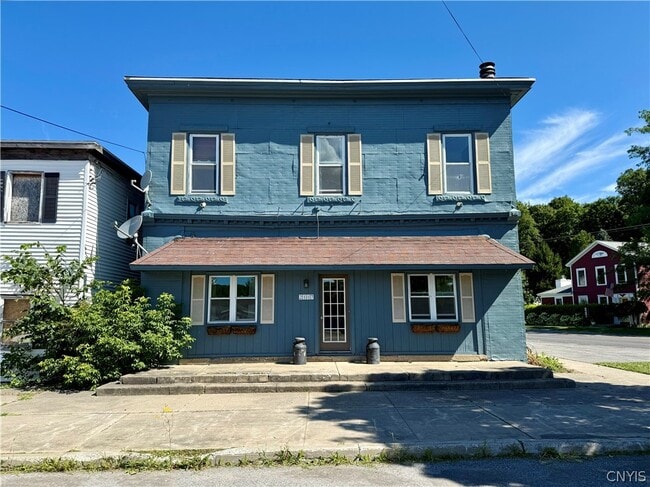 Building Photo - 2117 Main St