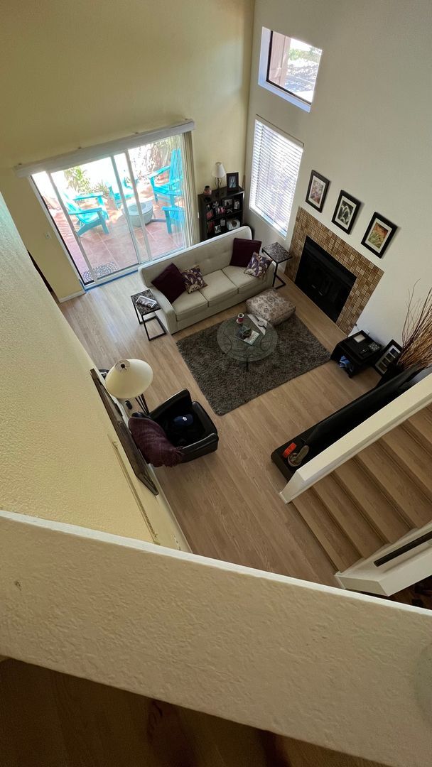 Building Photo - Furnished, 6-month minimum rental, Procure Only