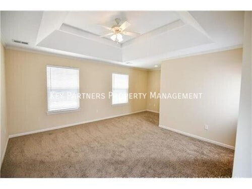 Building Photo - 1950 W Surrey-