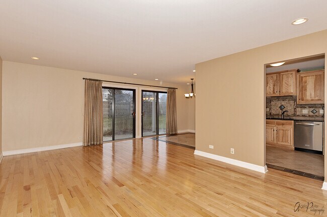 Building Photo - 1180 Silverwood Ct