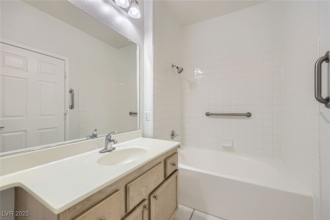 Building Photo - 75 N Valle Verde Dr