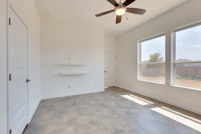 Building Photo - 133 James Rose Ln