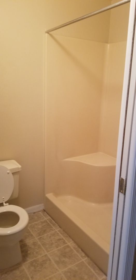 Building Photo - Coral Gardens Two bedroom condo