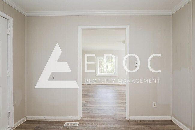 Building Photo - 408 Motsinger Rd