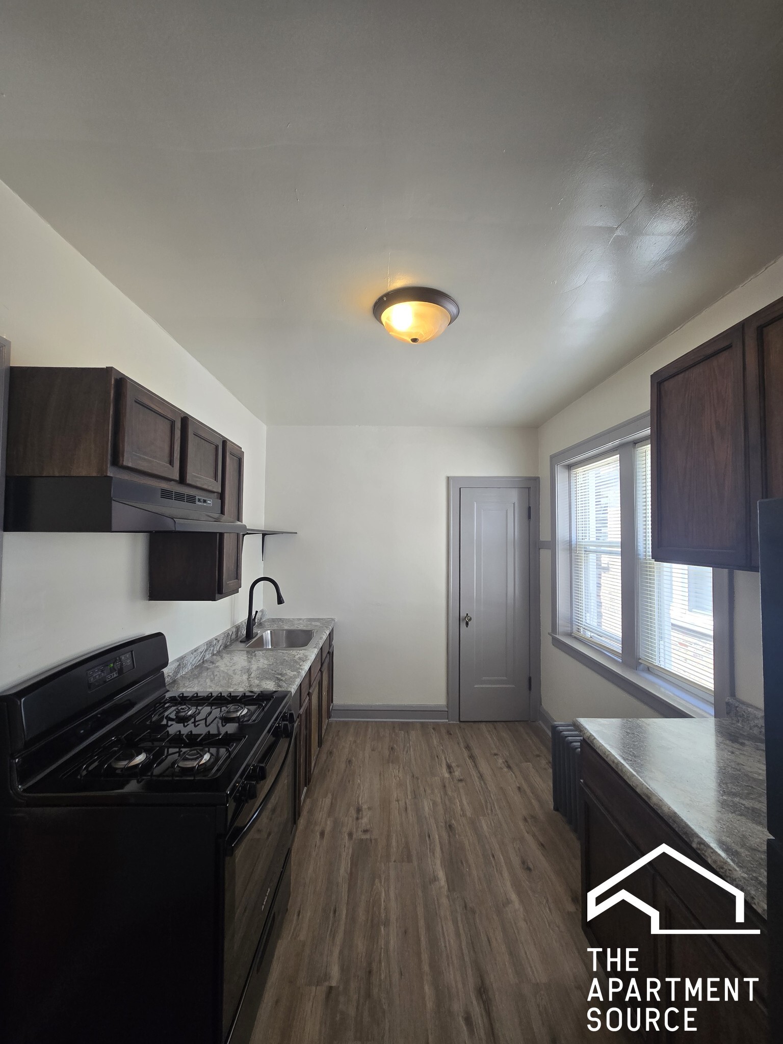 Building Photo - 838 N Massasoit Ave