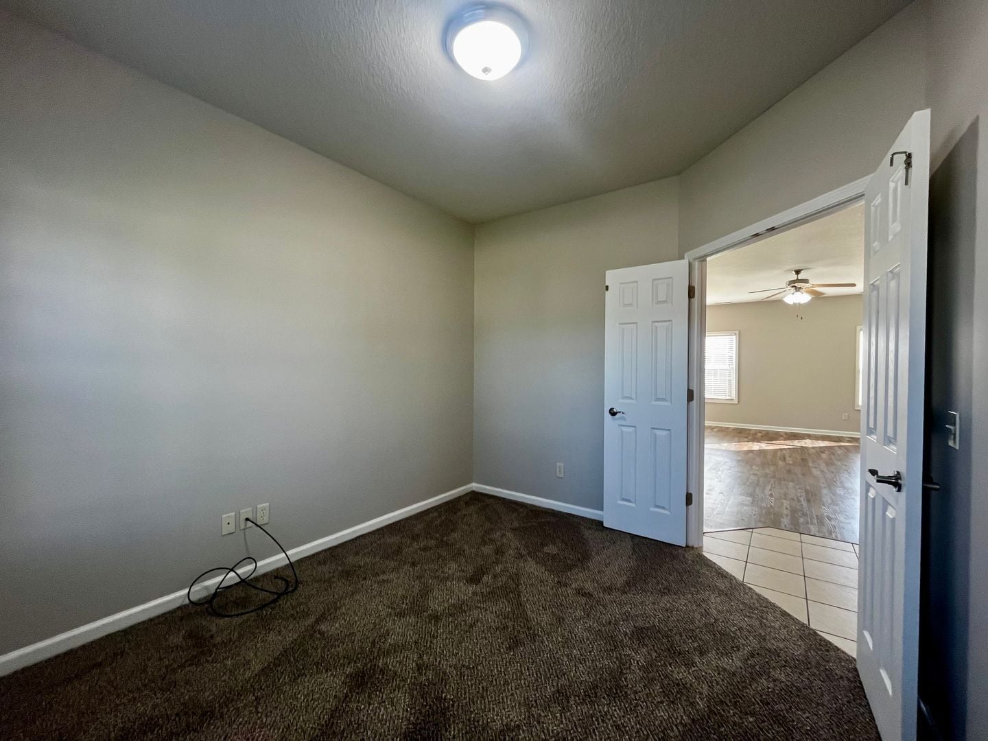 Building Photo - 11013 Calera Passage
