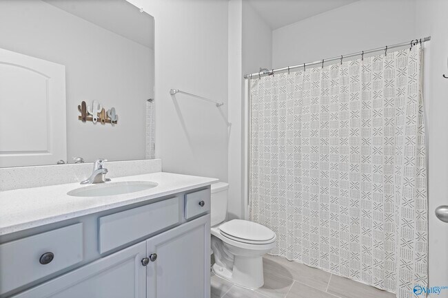 Building Photo - 201 Antler Ridge Dr