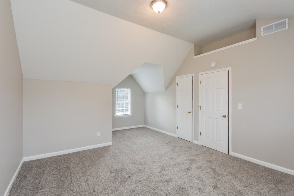 Building Photo - 95 Hazelhurst Dr