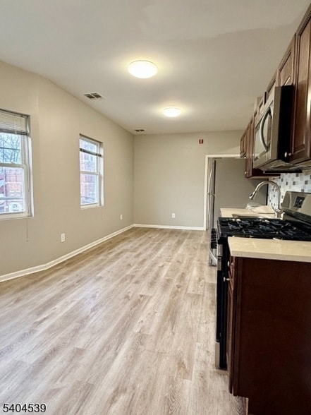 Building Photo - 456 Avon Ave