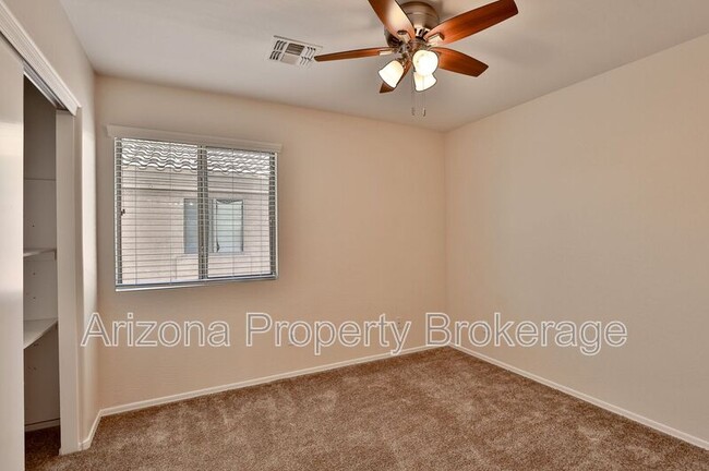 Building Photo - 16011 W Kendall St