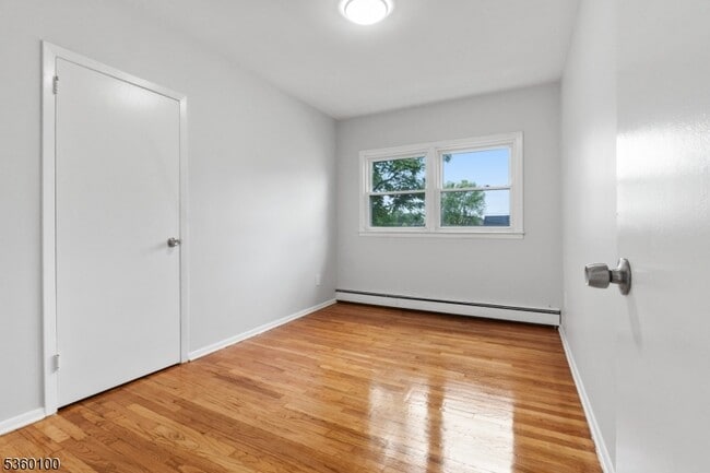 Building Photo - 2063 Elizabeth Ave