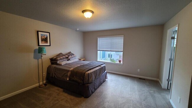 Building Photo - 608 Stonebridge Drive