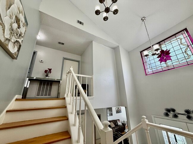 Building Photo - 15111 Chasehill Dr
