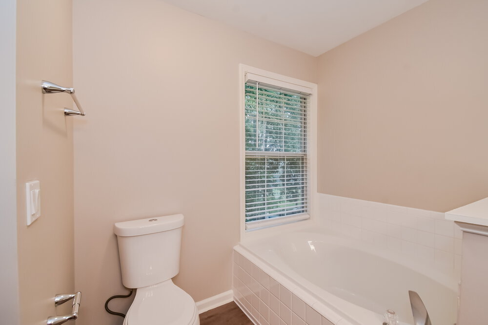 Building Photo - 10038 Harmon Springs Dr