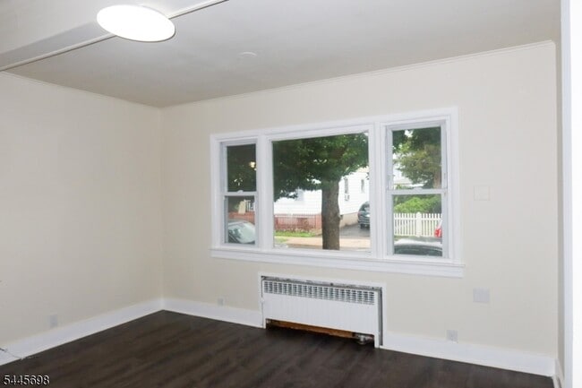 Building Photo - 89 Van Riper Ave