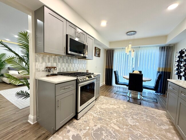 Building Photo - 2350 County Farm Ln