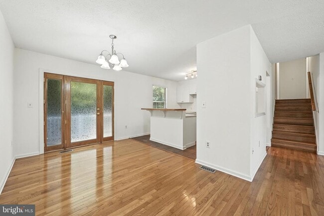 Building Photo - 18202 Macrae Ct