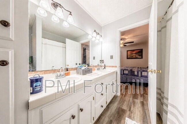 Building Photo - 4221 SC-5