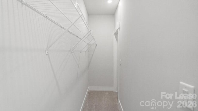 Building Photo - 2025 Clarksdale Dr