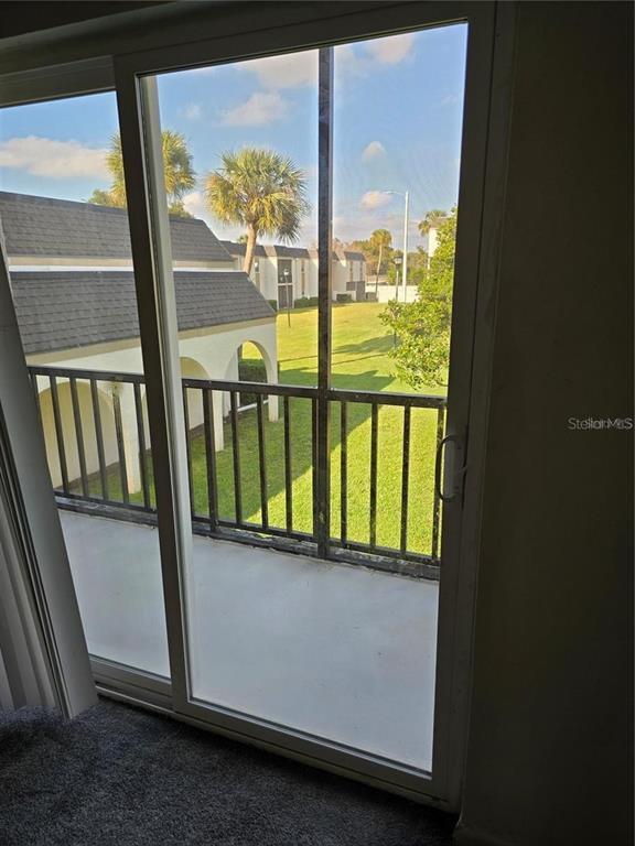 Building Photo - 712 Oakgrove Dr