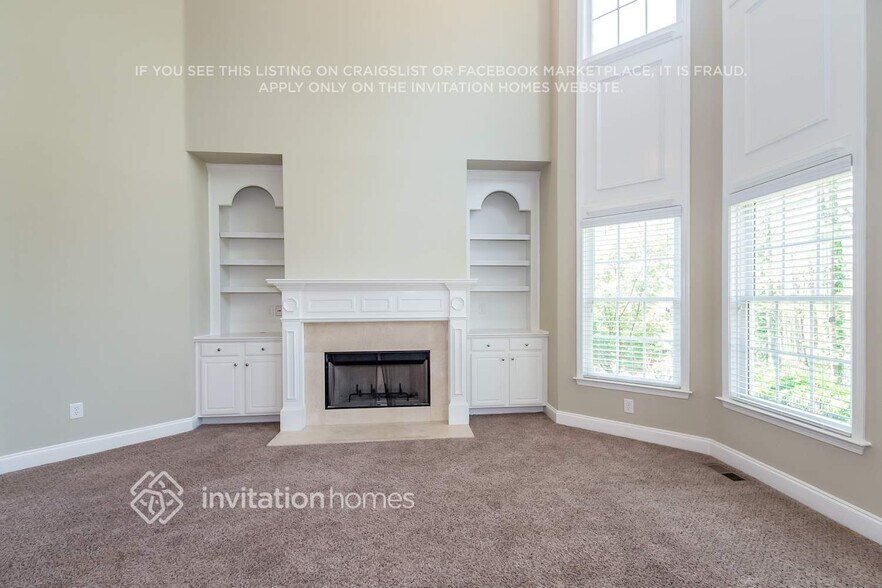 Building Photo - 3864 Lost Oak Dr NE