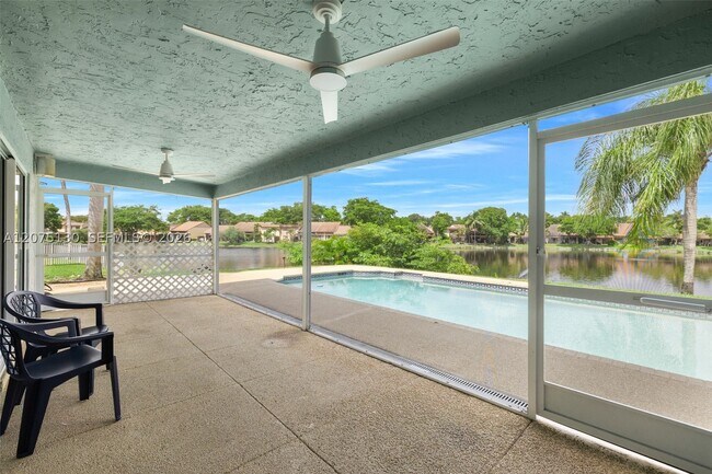 Building Photo - 1151 NW 78th Ave
