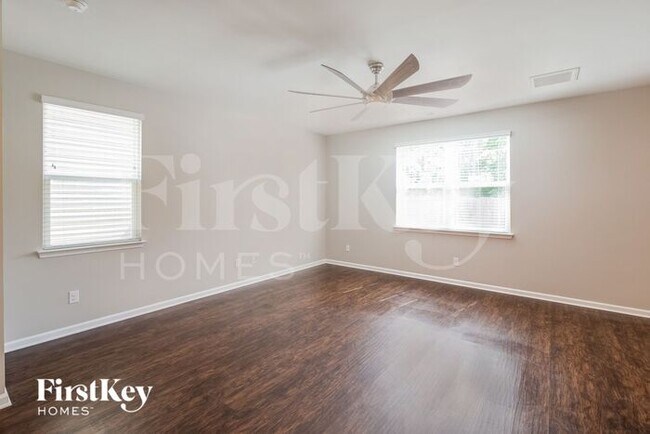 Building Photo - 9680 Roseberry St