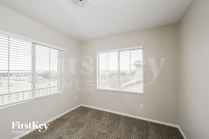 Building Photo - 6221 W Levi Ave