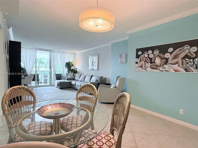 Building Photo - 2501 S Ocean Dr