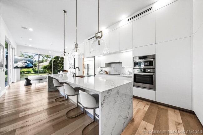 Building Photo - 11064 Canary Island Ct