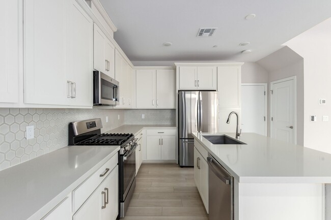 Primary Photo - Modern and Spacious Townhome in the Mosaic...