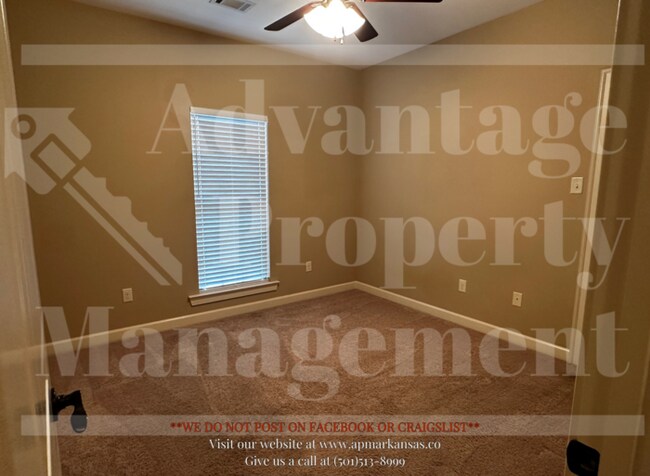 Building Photo - Warm & Welcoming Home with Open Layout and...