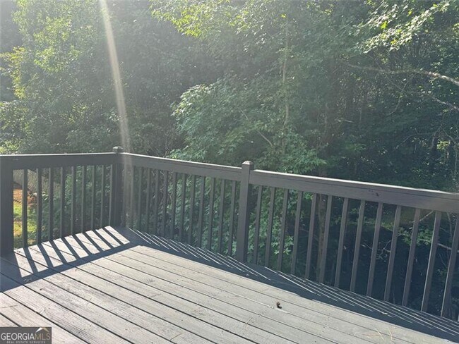 Building Photo - 4044 Robin Cir