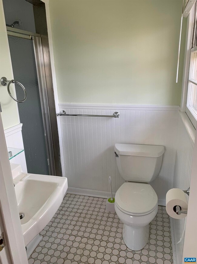 Building Photo - 1028 St Charles Ave