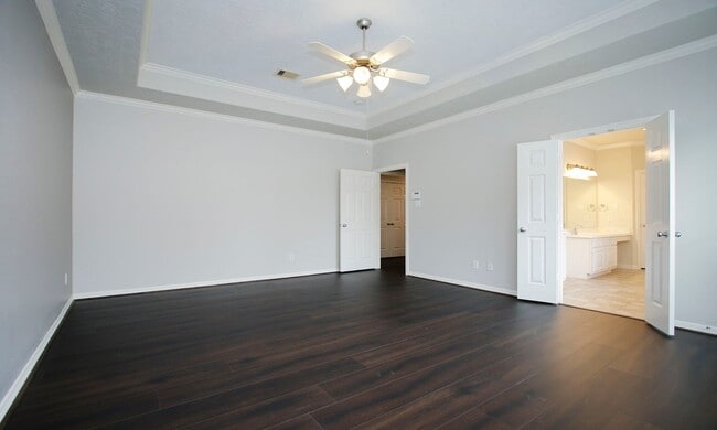 Building Photo - For Lease | 3 Bed, 2.5 Bath |2,468 Sq Ft | Olive Hill Court |