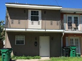 Building Photo - 117 Addison St