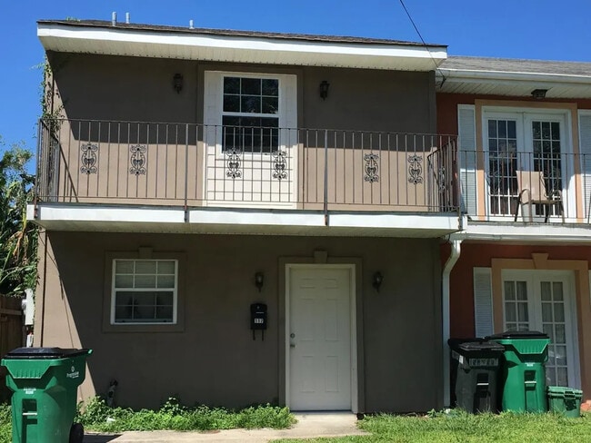 Building Photo - 117 Addison St