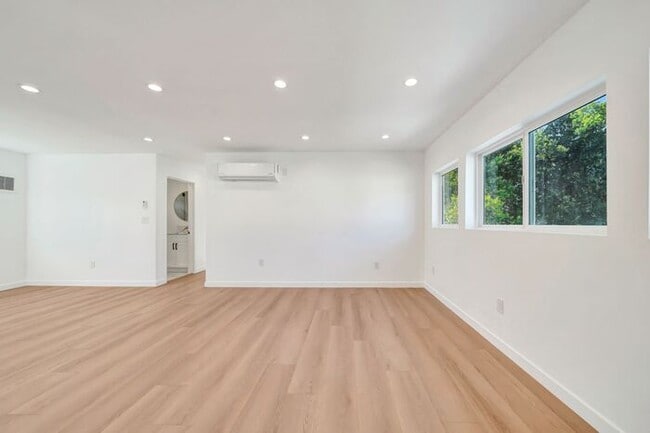 Building Photo - Move-In Ready Luxury: A Flawlessly Upgraded Sunland Retreat