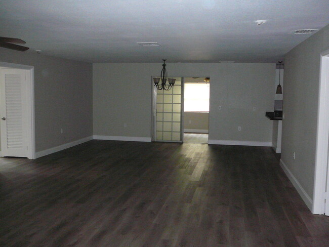 Building Photo - 1709 Coronado Ave