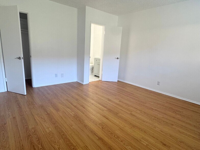 Building Photo - 5440 Quakertown Ave